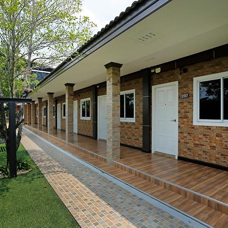 The Vega Resort Чонбури Екстериор снимка